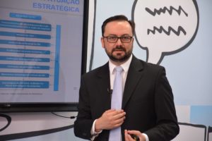 DOUGLAS CAMILO 28 04 Aniversariantes 28 Abril