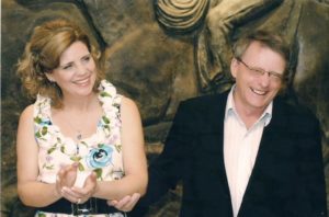 Mulher morre atropelada na calçada após batida entre carros em Maringá 3 atropelado Mulher morre atropelada na calçada após batida entre carros em Maringá