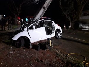 Dois estudantes morrem após acidente em Maringá 4 WhatsApp Image 2020 06 17 at 06.51.05 Dois estudantes morrem após acidente em Maringá