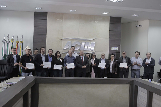 Associação Comercial recebe candidatos a prefeito 1 acim Associação Comercial recebe candidatos a prefeito