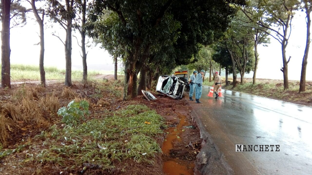 Foto de Capotamento na rodovia
