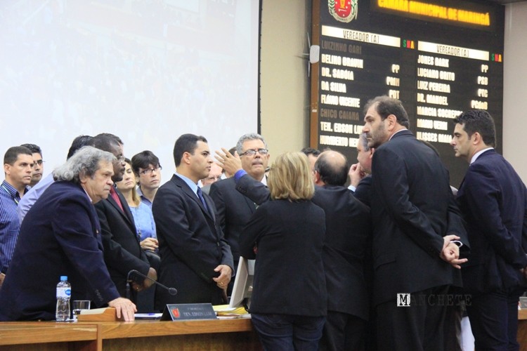 Foto de Reajuste do IPTU em votação