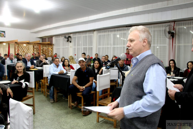 Foto de Deputado vai destinar recursos federais para mais de 100 Apaes até 2019