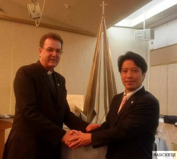 Foto de Dom Anuar se encontra com prefeito de Kakogawa