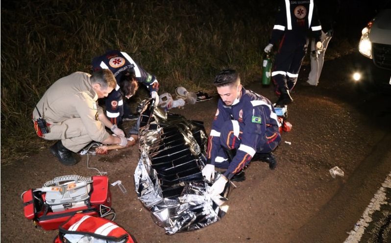 Foto de Pedestre morre atropelado na rodovia 323