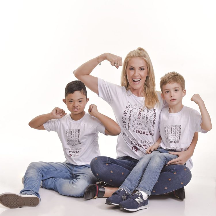 Apresentadoras Ana Hickmann e Leda Nagle são destaques em ação solidária do IOK 7 Foto de Apresentadoras Ana Hickmann e Leda Nagle são destaques em ação solidária do IOK