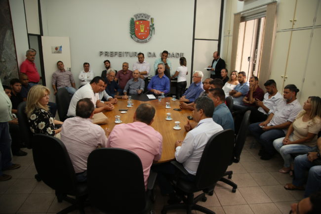 Foto de União: Maringá oferece apoio político, técnico e jurídico para solucionar fechamento dos cruzamentos na BR 376