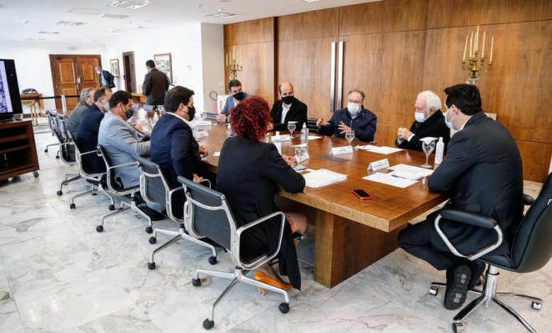 Governo admite instalar trincheira na PR-444, em Mandaguari 1 Reuniao Mandaguari ratinho Governo admite instalar trincheira na PR-444, em Mandaguari