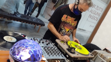 Foto de Viniltagem sorteia toca-discos em feira em Maringá