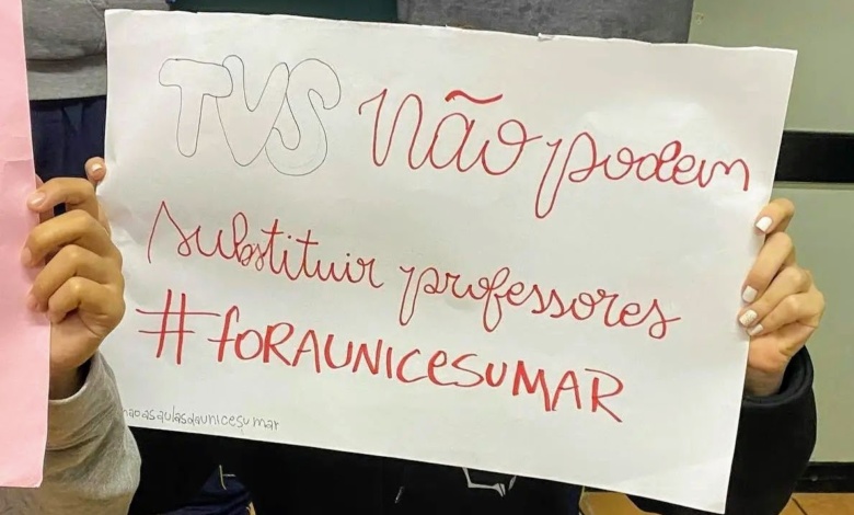 "TV eu tenho em casa, queremos professor!" 1 UniCesumar "TV eu tenho em casa, queremos professor!"