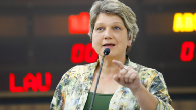 Tribunal nega novo pedido de tutela antecipada e mantém ex-vereadora Cris Lauer afastada das funções de vereadora 3 Foto de Tribunal nega novo pedido de tutela antecipada e mantém ex-vereadora Cris Lauer afastada das funções de vereadora