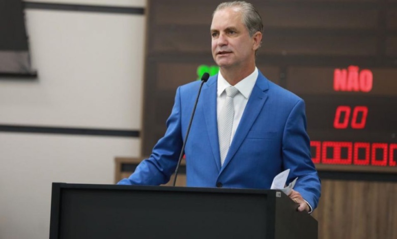 Prefeitura reconhece professores e concede gratificação de produtividade de R$ 200 e ′Auxílio Conectividade′ de R$ 100 1 ulisses camara Prefeitura reconhece professores e concede gratificação de produtividade de R$ 200 e ′Auxílio Conectividade′ de R$ 100