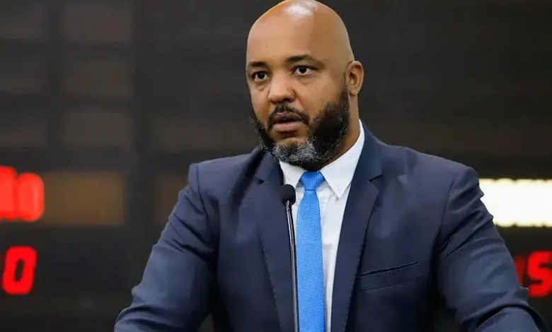 Comissão discute acidentes de trânsito 1 Delegado Luiz Alves Comissão discute acidentes de trânsito