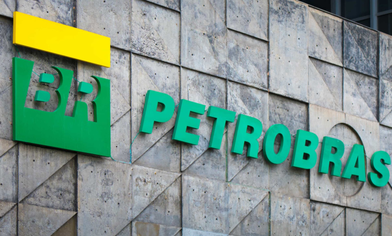 Presidente da Petrobras diz que pode reduzir preço da gasolina 1 petrobras Presidente da Petrobras diz que pode reduzir preço da gasolina