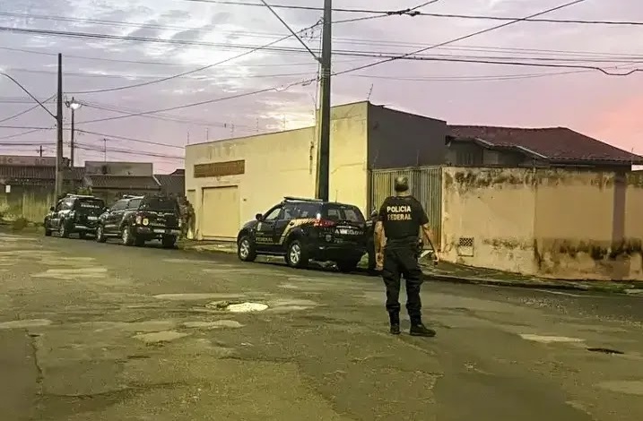 Polícia Federal está atrás de golpistas no Paraná 1 policia federal Polícia Federal está atrás de golpistas no Paraná