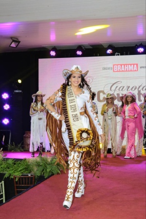 Representantes da beleza feminina da Expoingá 2023 foram eleitas neste sábado 2 Garotas Country23 2 Representantes da beleza feminina da Expoingá 2023 foram eleitas neste sábado