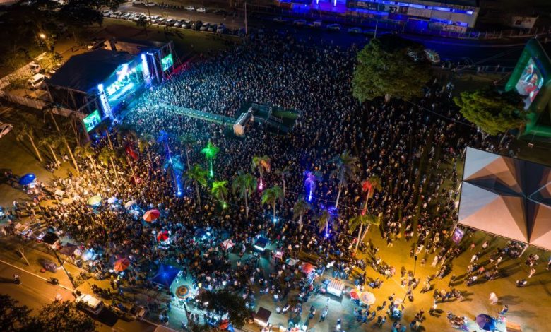 Show de Marcelo D2 na Virada Cultural reúne mais de 12 mil pessoas na Praça do Antigo Aeroporto 1 virada cultural Show de Marcelo D2 na Virada Cultural reúne mais de 12 mil pessoas na Praça do Antigo Aeroporto