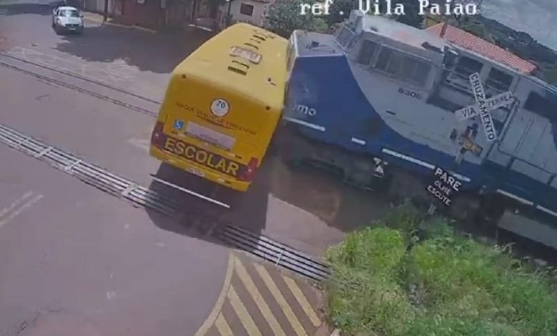 367427828 834667111661965 2402013439451668736 n Motorista de ônibus da Apae que causou acidente com mortes é indiciado por homicídio