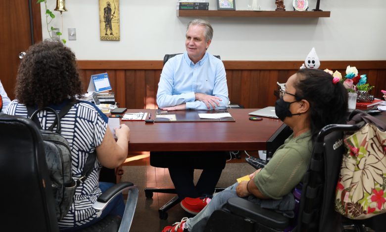Prefeito Ulisses Maia atende comunidade em ′Gabinete Aberto′ na próxima quarta, 27 1 ulisses maia Prefeito Ulisses Maia atende comunidade em ′Gabinete Aberto′ na próxima quarta, 27