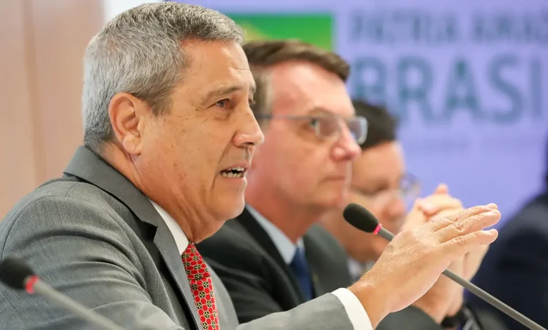 Braga Netto mandou pedir dinheiro ao PL para financiar kids pretos, diz Mauro Cid 1 BragaNetto Braga Netto mandou pedir dinheiro ao PL para financiar kids pretos, diz Mauro Cid