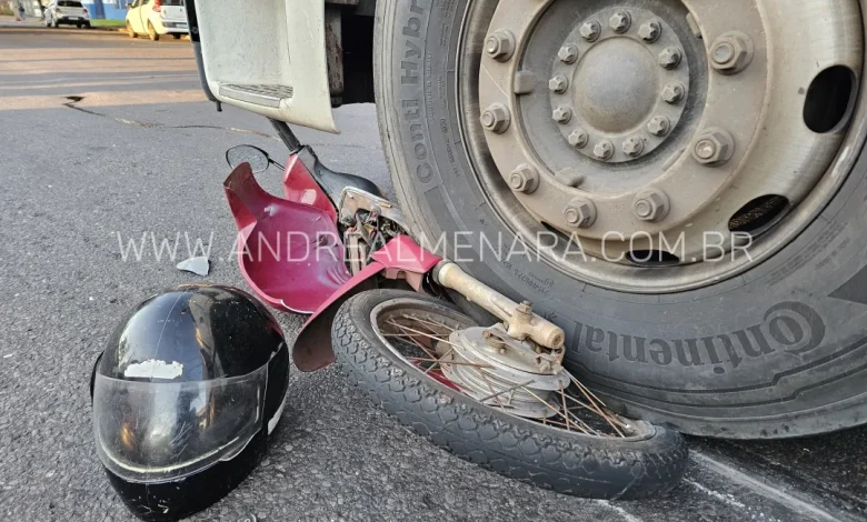 Mulher fica em estado gravíssimo ao sofrer acidente de moto em Maringá 1 axidente Mulher fica em estado gravíssimo ao sofrer acidente de moto em Maringá