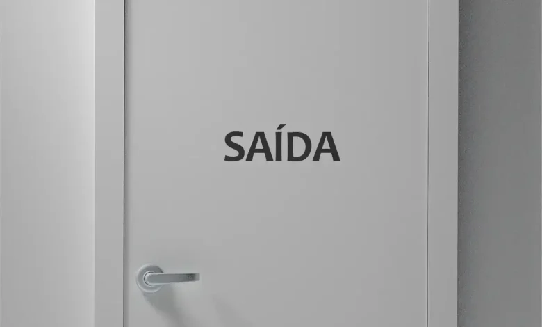 Indicados por vereadores do Partido Novo não permanecerão na administração municipal 1 porta de saida Indicados por vereadores do Partido Novo não permanecerão na administração municipal