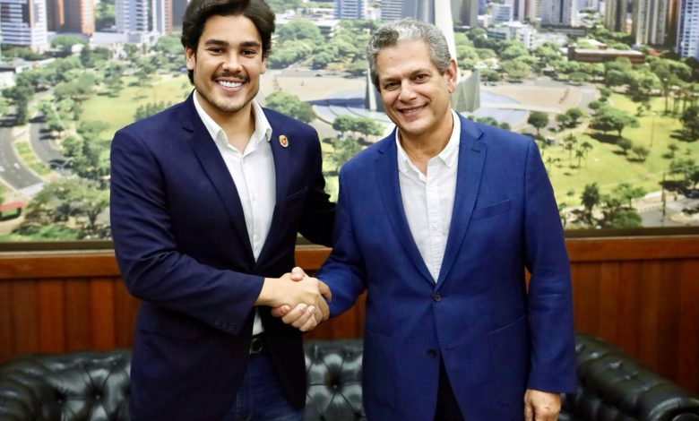 Prefeito coloca seu líder em situação constrangedora 1 WhatsApp Image 2025 03 24 at 17.02.24 Prefeito coloca seu líder em situação constrangedora