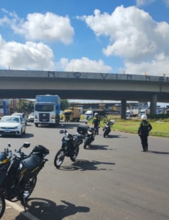 Trânsito complicado na Colombo com Contorno Sul 2 WhatsApp Image 2025 04 04 at 13.10.03 Trânsito complicado na Colombo com Contorno Sul