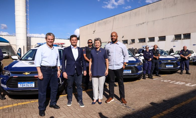 Guarda Civil Municipal recebe quatro novas viaturas para reforço do patrulhamento das unidades escolares 1 07d7c143 cd8a 4081 a0cc 802c6c07c9f0 Guarda Civil Municipal recebe quatro novas viaturas para reforço do patrulhamento das unidades escolares