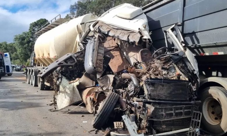 Colisão em rodovia envolve 5 veículos 1 495492500 1220826523047985 5881708182713633544 n Colisão em rodovia envolve 5 veículos