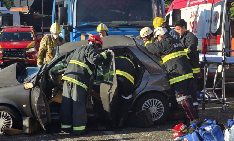 Buraco no asfalto pode ter sido o causador de tragédia no Contorno Sul em Maringá 1 acidente contorno Buraco no asfalto pode ter sido o causador de tragédia no Contorno Sul em Maringá
