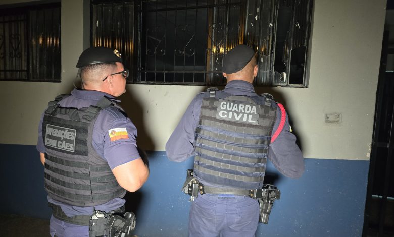 Sem controle caos continua 1 guarda municipal Sem controle caos continua