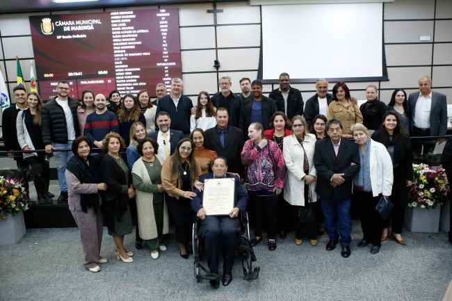 Empresário Antônio da Silva Campos recebe título de Cidadão Benemérito em noite solene na Câmara de Maringá 2 20250612 cmm 993e Empresário Antônio da Silva Campos recebe título de Cidadão Benemérito em noite solene na Câmara de Maringá