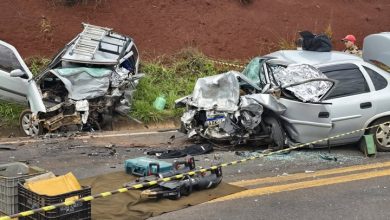 Foto de Colisão frontal deixa dois mortos na rodovia PR-317