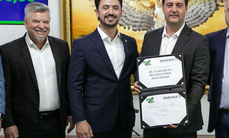 Deputado Delegado Jacovós e o prefeito Rodolfo Mota acompanham liberação de recursos para pavimentação em Apucarana 1 WhatsApp Image 2025 08 05 at 16.12.27 Deputado Delegado Jacovós e o prefeito Rodolfo Mota acompanham liberação de recursos para pavimentação em Apucarana