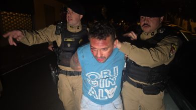 Foto de Autor de feminicídio é preso após passar de moto perto da casa onde ocorreu o crime