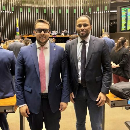 Deputado Federal Felipe Francischini passa a liderar o Podemos no Paraná ao lado do Deputado Estadual e Secretário Do Carmo 2 WhatsApp Image 2025 10 28 at 08.46.30 Deputado Federal Felipe Francischini passa a liderar o Podemos no Paraná ao lado do Deputado Estadual e Secretário Do Carmo