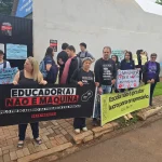 ato CONTRA DIRETORA Pela saída da diretoria