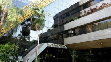 Foto de Prefeitura de Maringá consta como inadimplente