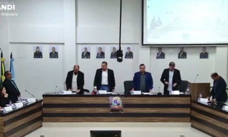 Que vergonha: Vereadores negam homenagem a professora de Sarandi 1 vereadores sarandi Que vergonha: Vereadores negam homenagem a professora de Sarandi
