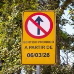 placa sinalizacao Trecho da Rua Vereador Arlindo Planas terá alteração no sentido a partir desta sexta-feira