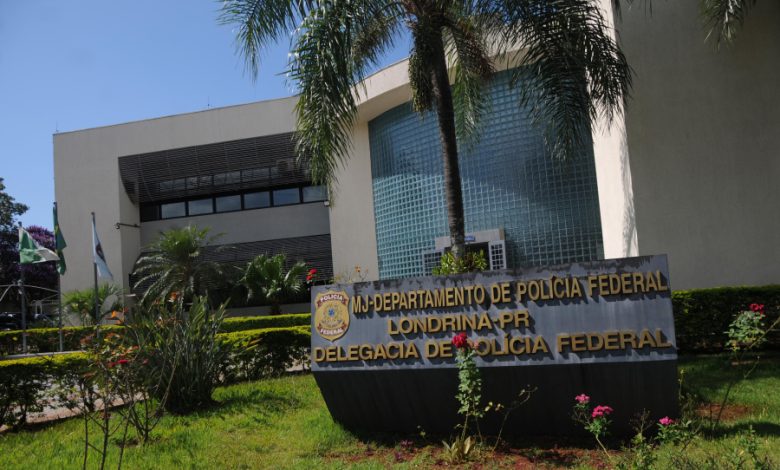 Delegado da Polícia Federal é preso após denúncias de injúria racial e desacato 1 policia federal londrina Delegado da Polícia Federal é preso após denúncias de injúria racial e desacato