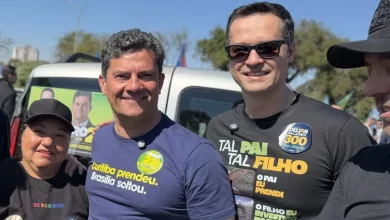 Foto de Nova pesquisa pró-Moro é registrada em veículo de imprensa que já o chamou de herói