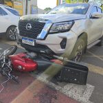 acidente carro moto Motoboy sofre fratura grave após colisão com caminhonete