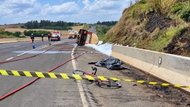 Foto de Ciclista de Maringá morre carbonizado após caminhão-tanque tombar na rodovia