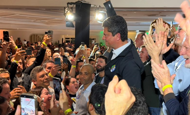 moro Moro cobra atenção ao Paraná e mobiliza direita em apoio a Flávio Bolsonaro